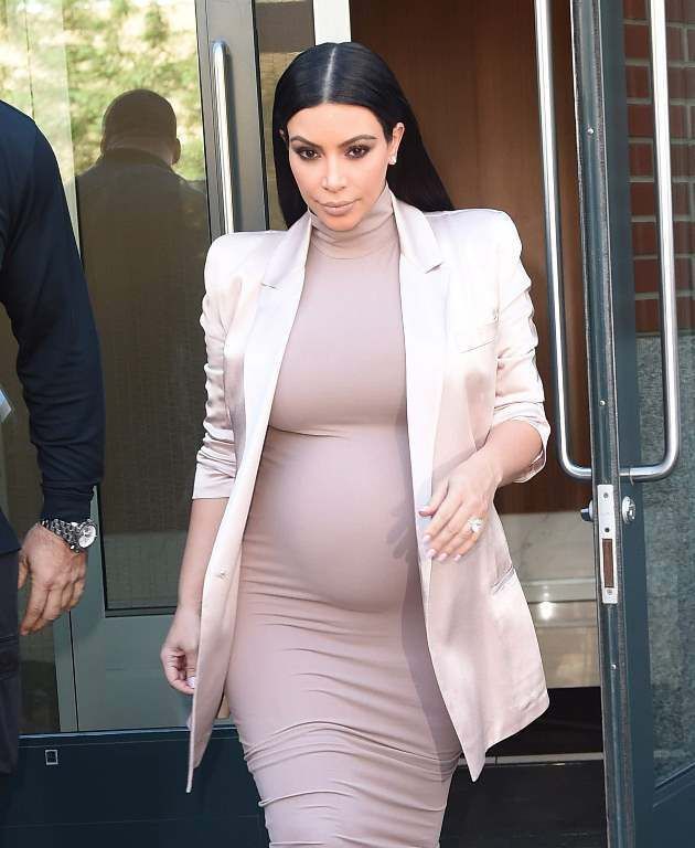  photo Kim Kardashian leaving her apartment in NY September 14-2015 002_zpsbvse7nmu.jpg