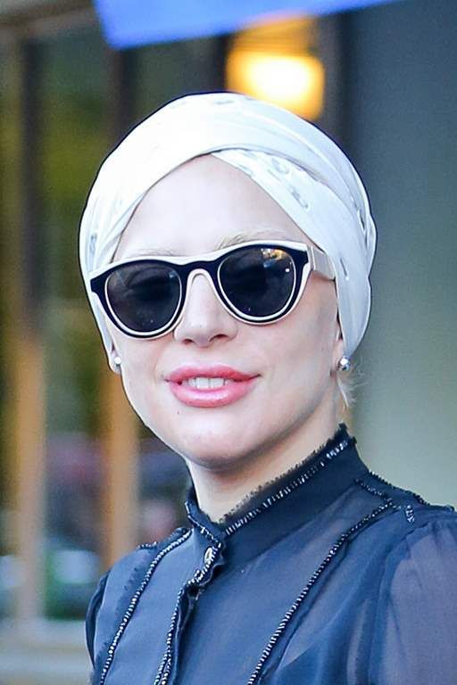  photo Lady Gaga leaving her apartment building in New York City November 21-2015 004_zpsisehzpbb.jpg
