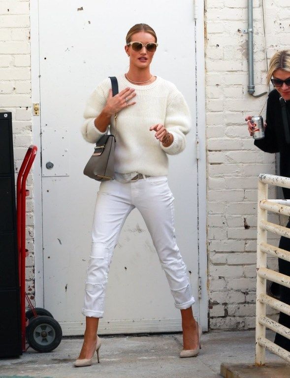  photo Rosie_Huntington_Whiteley_Goes_Shopping_Beverly_7X697LNj6ysx_zps17bf8b2a.jpg