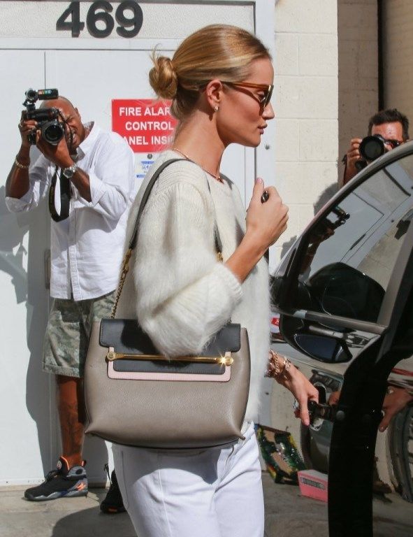  photo Rosie_Huntington_Whiteley_Goes_Shopping_Beverly_mm-WE7S2ewBx_zps7f716a4b.jpg