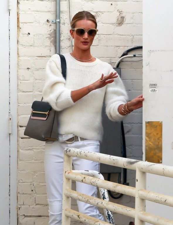  photo Rosie_Huntington_Whiteley_Goes_Shopping_Beverly_qLqkjiYzrz0x_zps857edd08.jpg