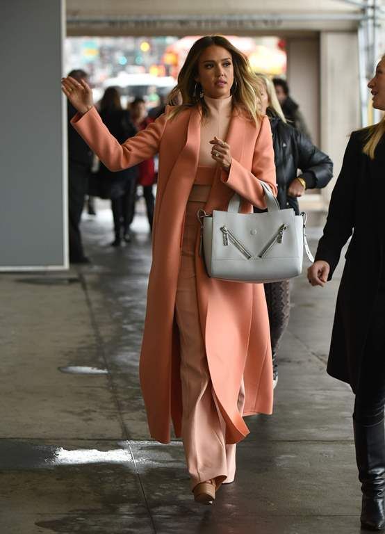  photo Jessica Alba - Out and about in Manhattan March 10-2015 009_zpsru27cjth.jpg