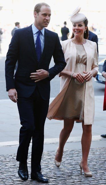 photo KateMiddletonQueenElizabethIIAttends80EVZgjAqopx_zps55ff8eec.jpg