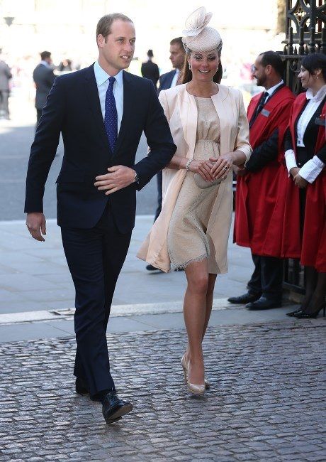 photo KateMiddletonQueenElizabethIIAttendsufUU1DI0Cbux_zps49775ace.jpg