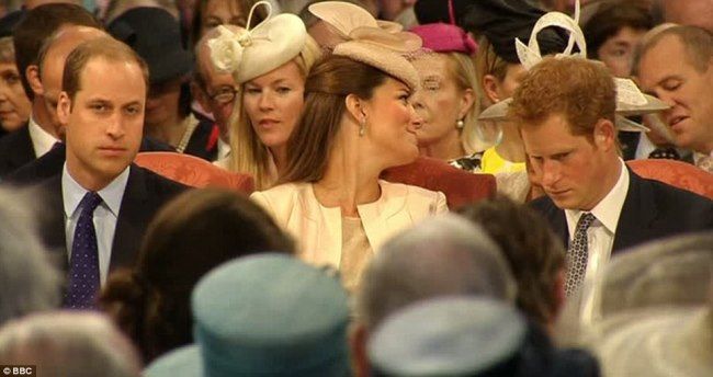 photo article-0-1A239E38000005DC-416_964x510_zps08b39d68.jpg