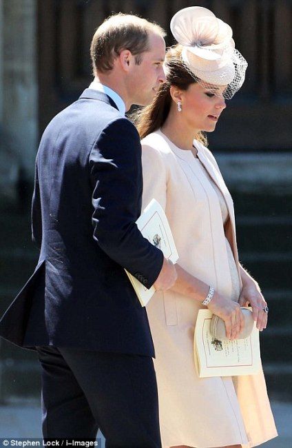 photo article-0-1A2420EE000005DC-692_470x720_zps5b3b6389.jpg