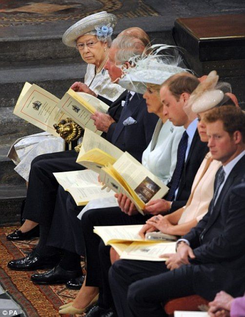 photo article-2335617-1A2424E9000005DC-607_470x609_zpsf66fb0cc.jpg