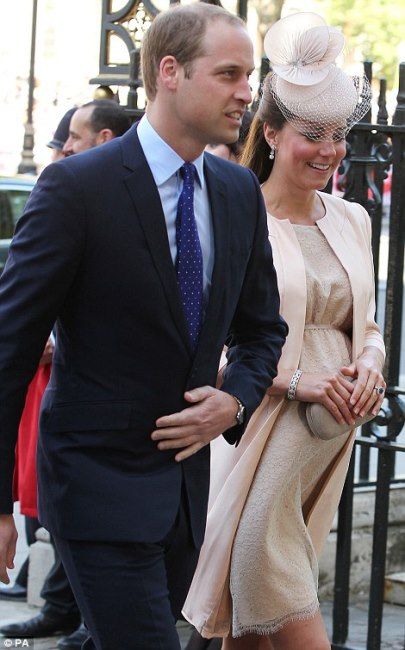 photo article-2335630-1A23A4B8000005DC-531_470x755_zps91cd9314.jpg