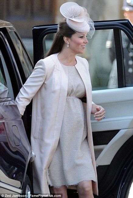 photo article-2335633-1A23B222000005DC-553_470x699_zpsfeee148e.jpg