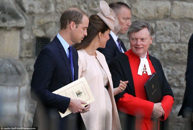 photo article-2335639-1A240D76000005DC-406_964x646_zps7aa9077e.jpg