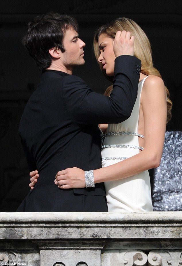 photo article-2355411-1AA55FDC000005DC-420_634x924_zps3483309f.jpg