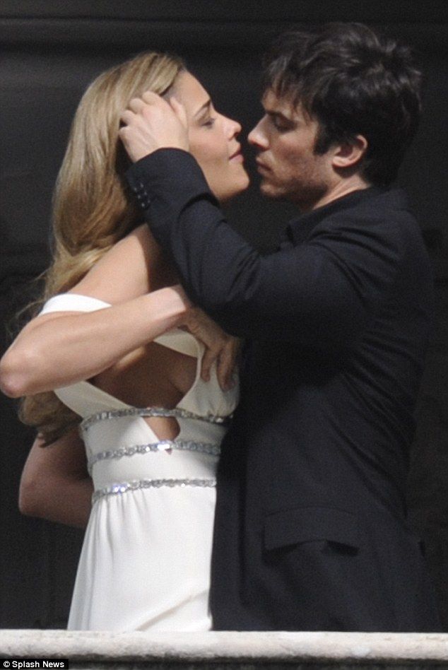 photo article-2355411-1AA6C198000005DC-929_634x948_zps9f09fb72.jpg