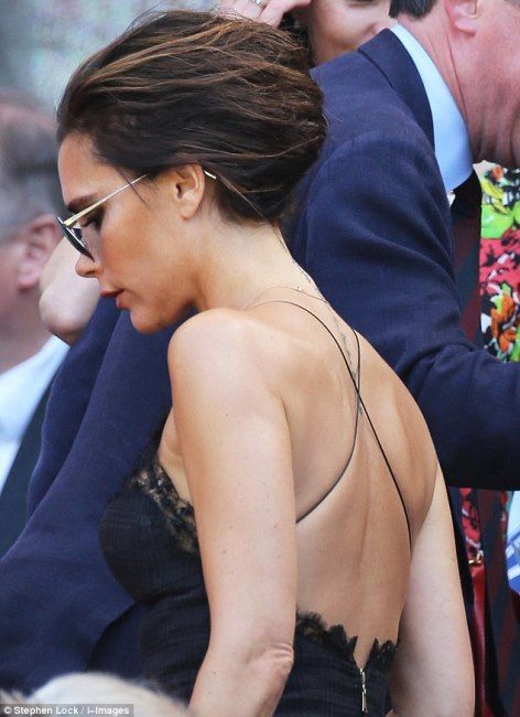  photo article-2357824-1AB39789000005DC-686_634x874_zps8b19ac53.jpg