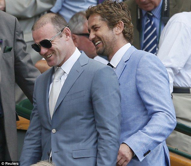  photo article-2357839-1AB3D1B1000005DC-196_634x552_zps8be0f47f.jpg