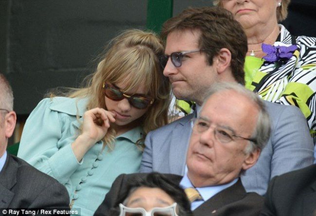  photo article-2357839-1AB4D067000005DC-827_634x433_zpsb8672445.jpg