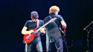PDVD 003 3 - Joe Satriani - Live in Paris: I just wanna rock(2010) [DVD9] [NTSC]