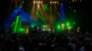 PDVD 004 64 - Emerson, Lake & Palmer - 40th Anniversay Reunion Concert (High Voltage Festival 2010) (2011)