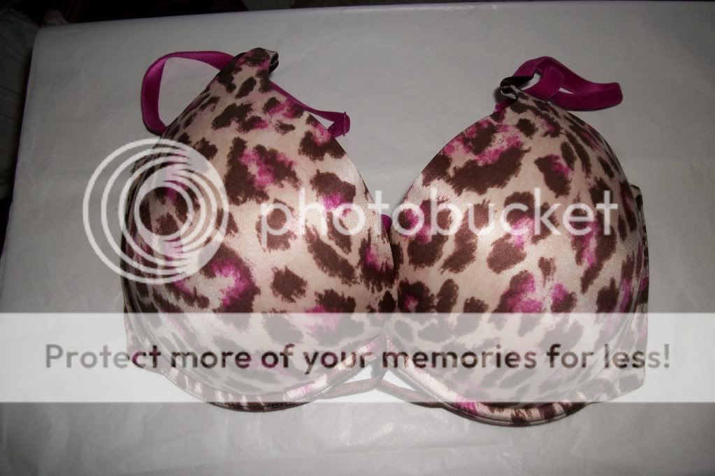 Victorias Secret Miraculous Bra 34DD Pink  