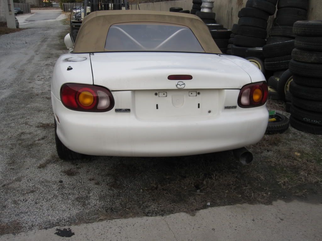 Parting out twins - 1999 White NB Miatas - MX-5 Miata Forum