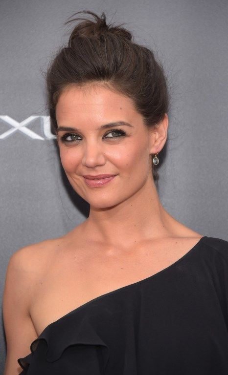 photo Katie_Holmes_Giver_Premieres_NYC_NbknFgB1v9fx_zps92a6057b.jpg