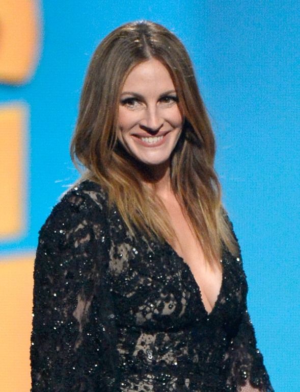photo 849335951_roberts_grammy_03_123_113lo_zpseb770625.jpg