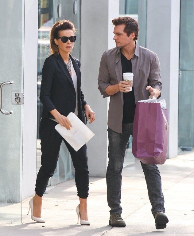 photo KateBeckinsaleKateBeckinsaleLenWisemanJjIwOgDQb3xx_zps3c4f7192.jpg