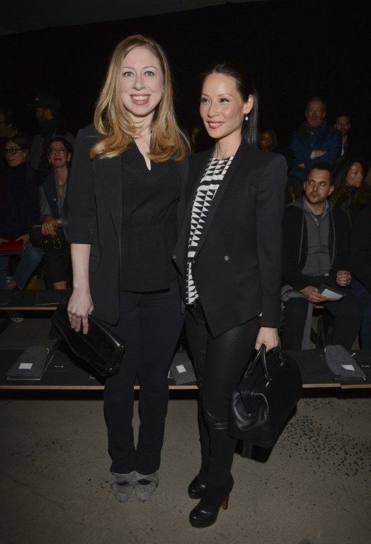 photo LucyLiuEdunFrontRowMercedesBenzFashionhAwDqW35TT_x_zps33bc6755.jpg