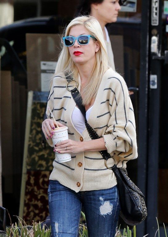 photo Tori_Spelling_DFSDAW_008_zps4b81787e.jpg