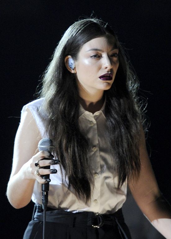 photo lorde-grammy-02_zps8390c79b.jpg