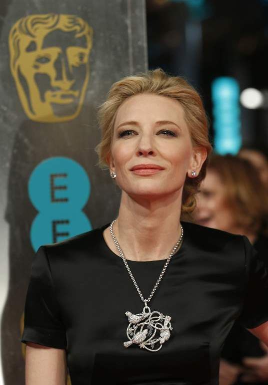 photo CateBlanchett-attheBAFTAAwardsinLondon007_zps64e2df84.jpg