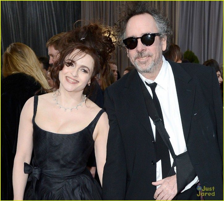 photo helena-bonham-carter-tim-burton-oscars-red-carpet-2013-06_zpsd839aa8e.jpg