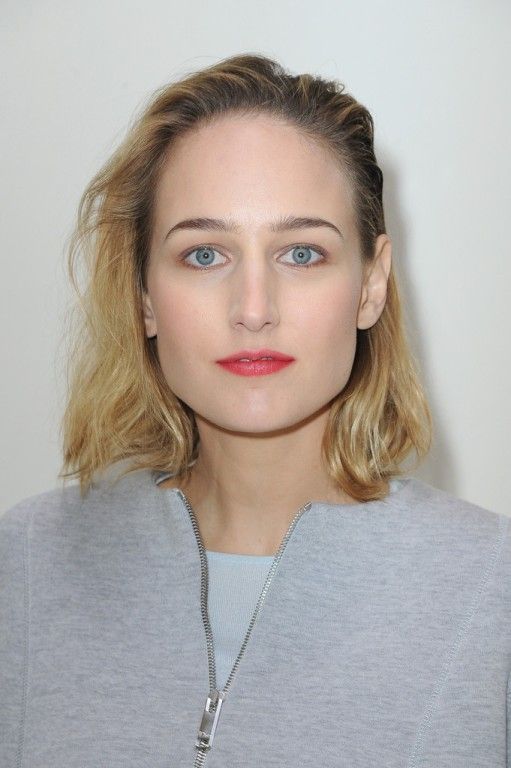 photo LeeleeSobieskiChristianDiorFrontRowParisnpooSVjuHJZx_zpsec6efaaf.jpg