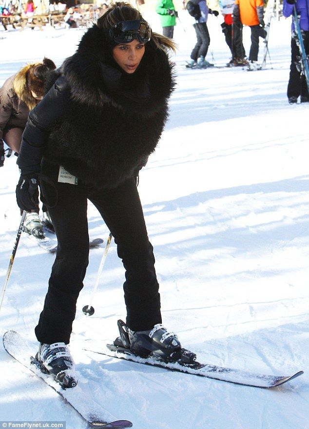 photo article-2531409-1A5A120F00000578-185_634x880_zps3e952f6f.jpg