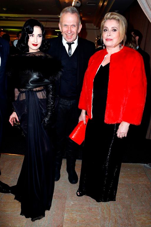 photo DitavonTeese_DFSDAW_010_zpsf11dae47.jpg