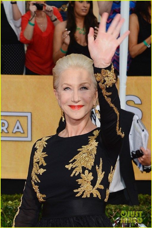 photo helen-mirren-sag-awards-2014-red-carpet-03_zps2b0b87a6.jpg
