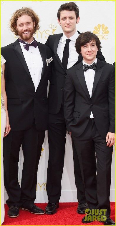 photo tj-miller-silicon-valley-emmy-red-carpet-03_zpsfa440ac6.jpg