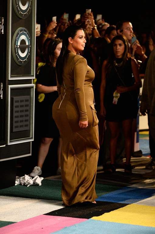 photo Kim Kardashian attends the 2015 MTV Video Music Awards August 30-2015 2027_zpsf9idyt8w.jpg