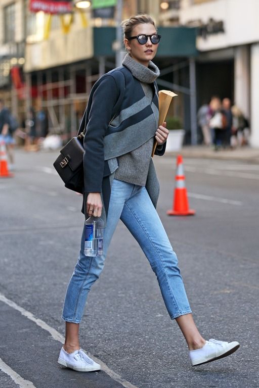 photo Karlie_Kloss_04.11.2015_DFSDAW_026_zpsgn92ecg4.jpg