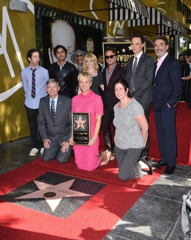 photo KaleyCuoco63_zpsca14fc2a.jpg