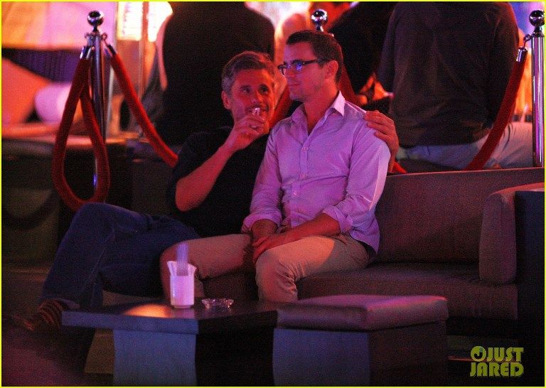 photo matt-bomer-cuddles-simon-halls-at-birthday-celebration-in-cabo-03_zpsd983643f.jpg