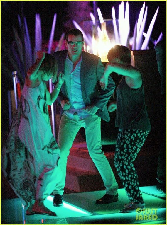 photo matt-bomer-cuddles-simon-halls-at-birthday-celebration-in-cabo-06_zpsec9d1d1b.jpg