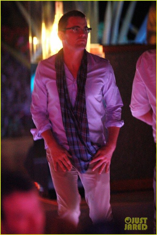 photo matt-bomer-cuddles-simon-halls-at-birthday-celebration-in-cabo-07_zpsff9127b5.jpg