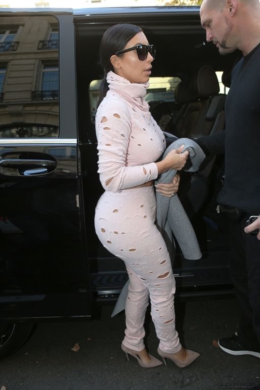 photo VN_Kim_Kardashian_217545_zps03184d7d.jpg